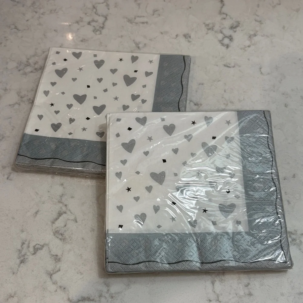 Nique Silver Heart Paper Napkins - Pack of Disposable Party Napkins